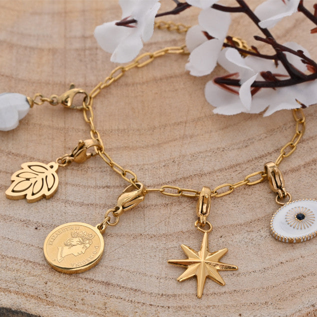 CHARM PENDENT